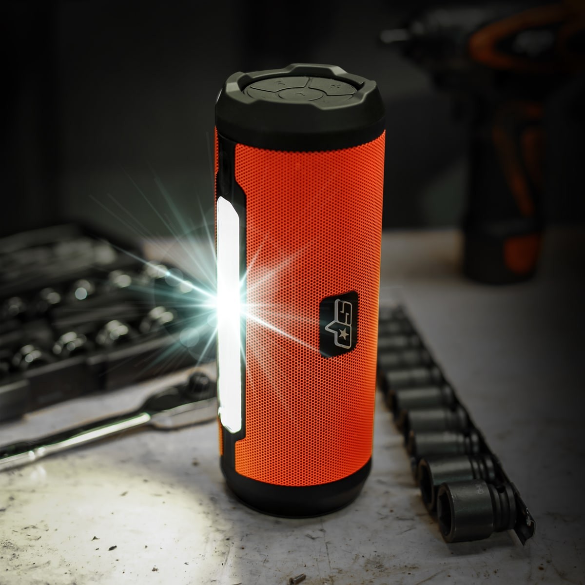 DRAADLOZE SPEAKER MET LAMP