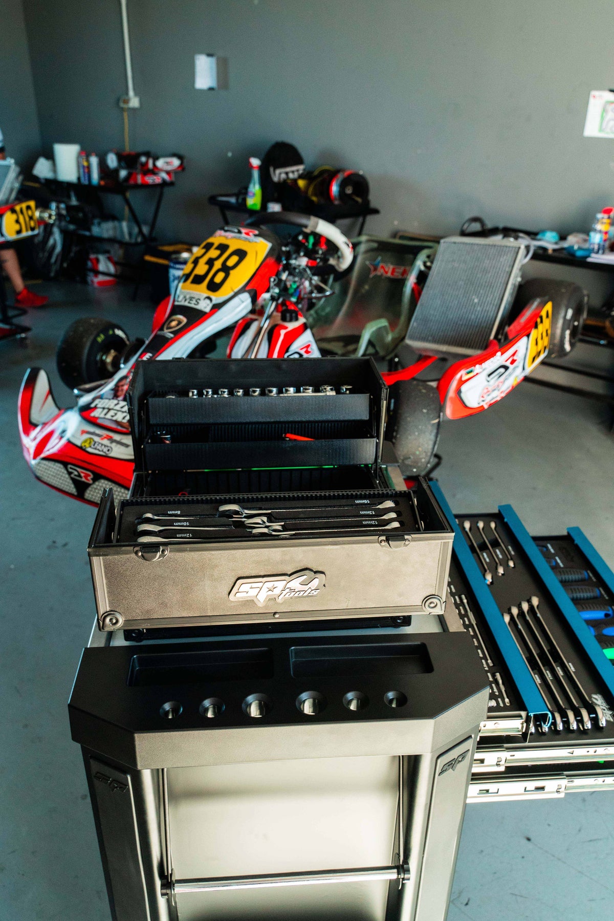KARTING TOOLKIT IN UITKLAPBARE KOFFER